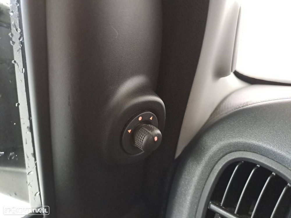 Fiat Panda 1.0 Hybrid Cross - 24