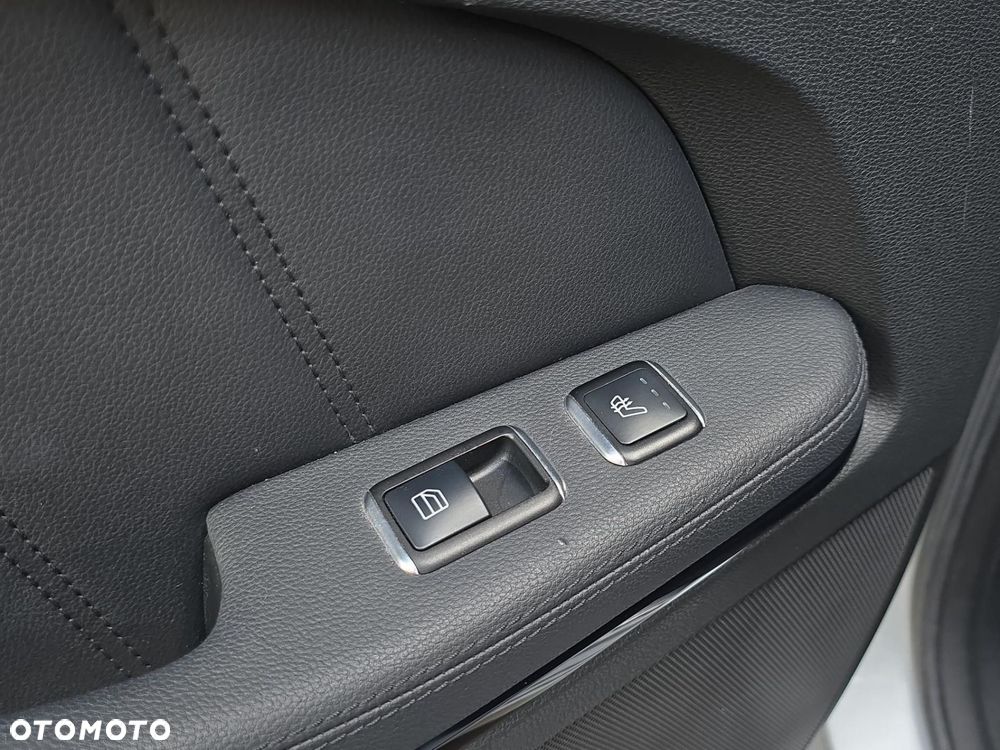 Mercedes-Benz Klasa E 350 CDI BlueEff Avantgarde - 22