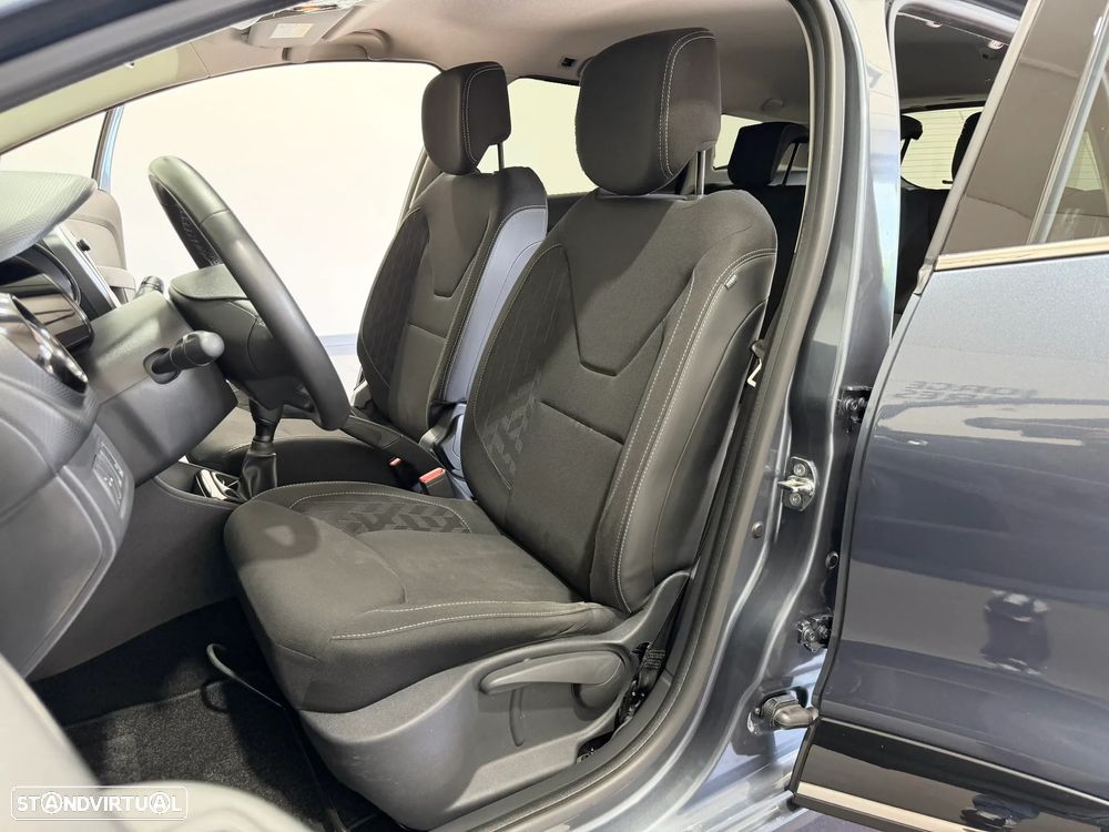 Renault Clio 1.5 dCi Limited - 6