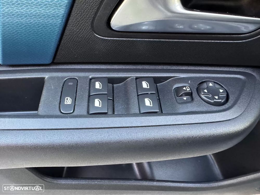 Citroën e-C4 50 kWh Feel - 44