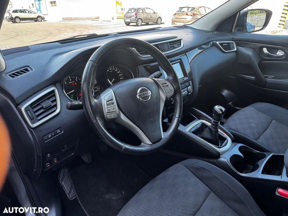 Nissan Qashqai 1.2 DIG-T ACENTA - 12