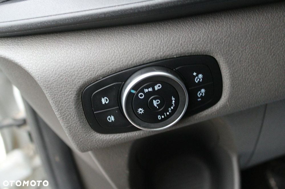 Ford Transit Custom - 23