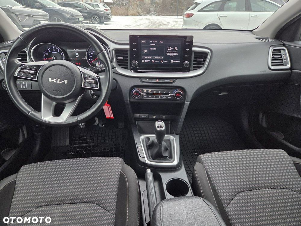 Kia Ceed 1.5 T-GDI M - 14