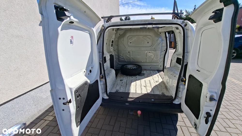 Fiat Fiorino Kombi Elegant - 7