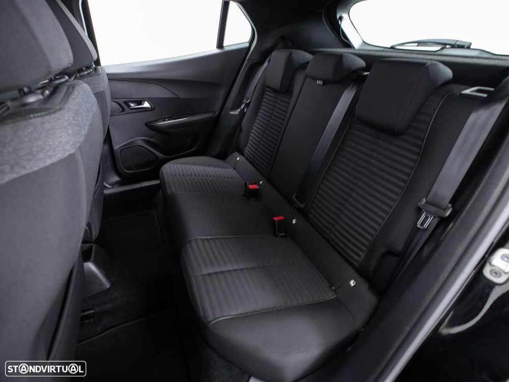 Peugeot 2008 1.2 PureTech Active — fotografia 9