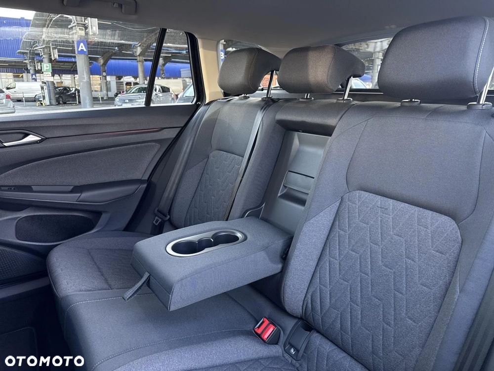 Volkswagen Golf Variant - 15