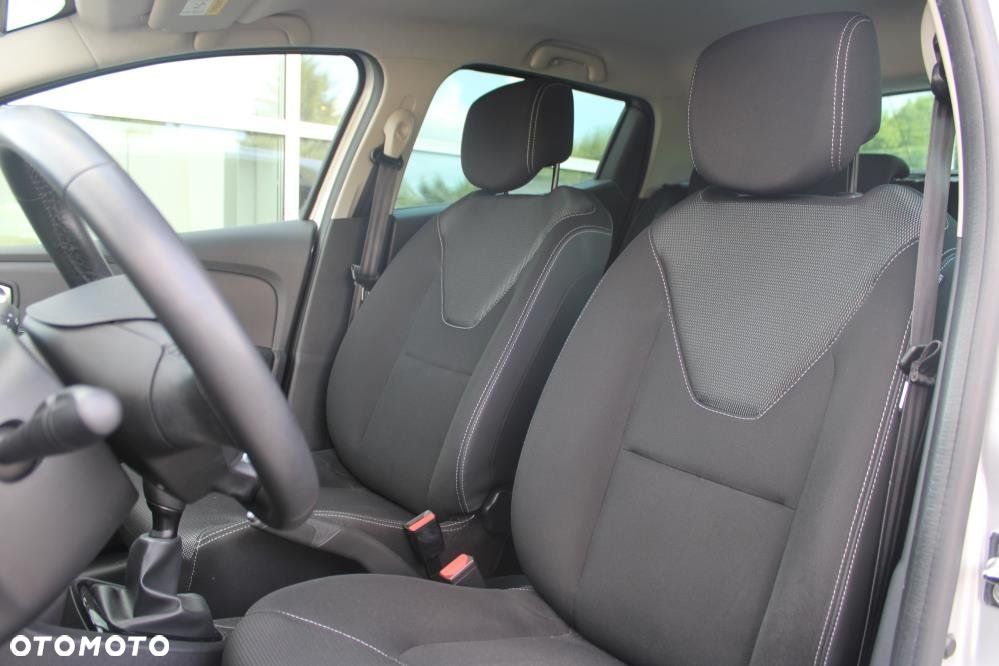 Renault Clio - 10