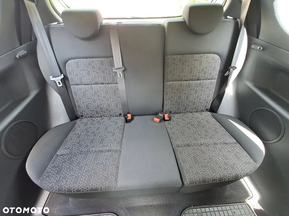 Mitsubishi Colt 1.1 Inform - 11