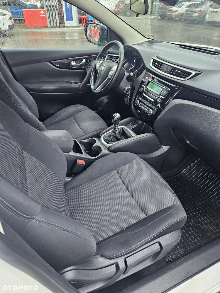 Nissan Qashqai 1.6 DCi 4x4 Visia EU6 - 10