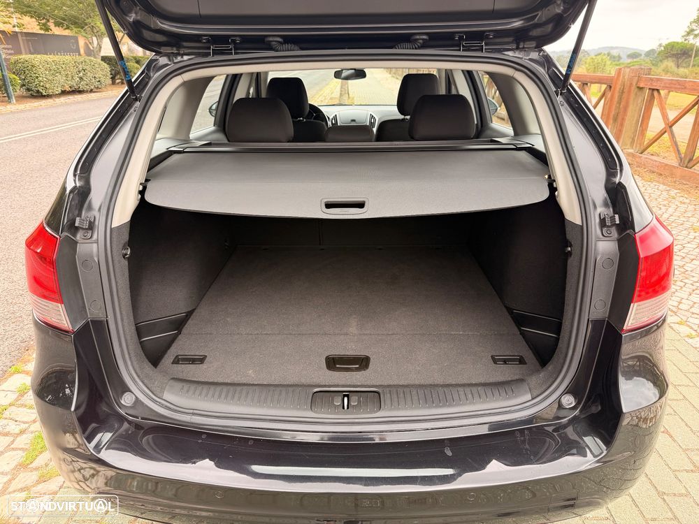 Chevrolet Cruze SW 1.4 LT - 11