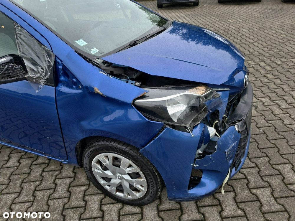 Toyota Yaris - 12