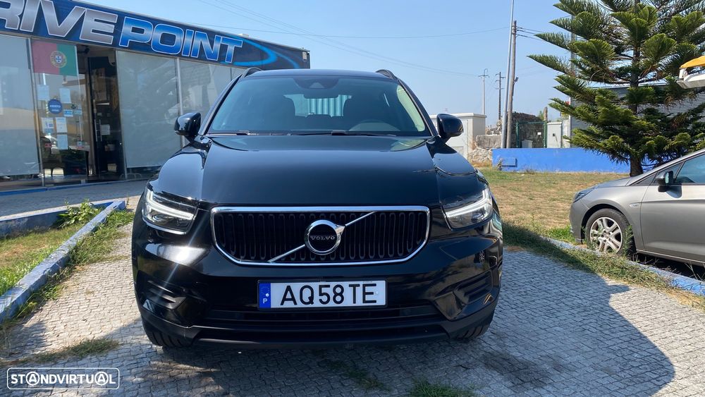 Volvo XC 40 1.5 T2 Momentum Plus - 4