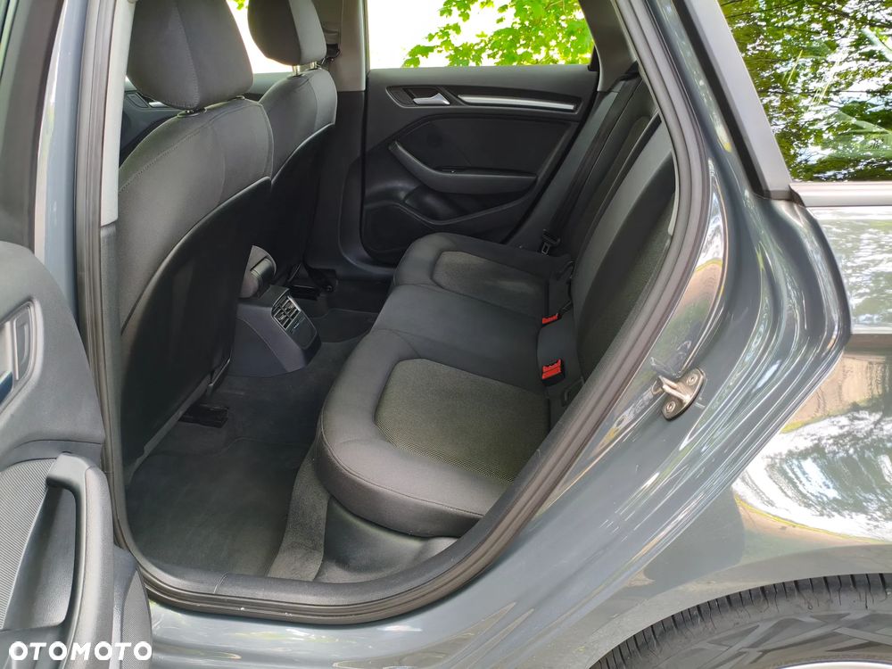 Audi A3 Sportback 35 TFSI S tronic - 27