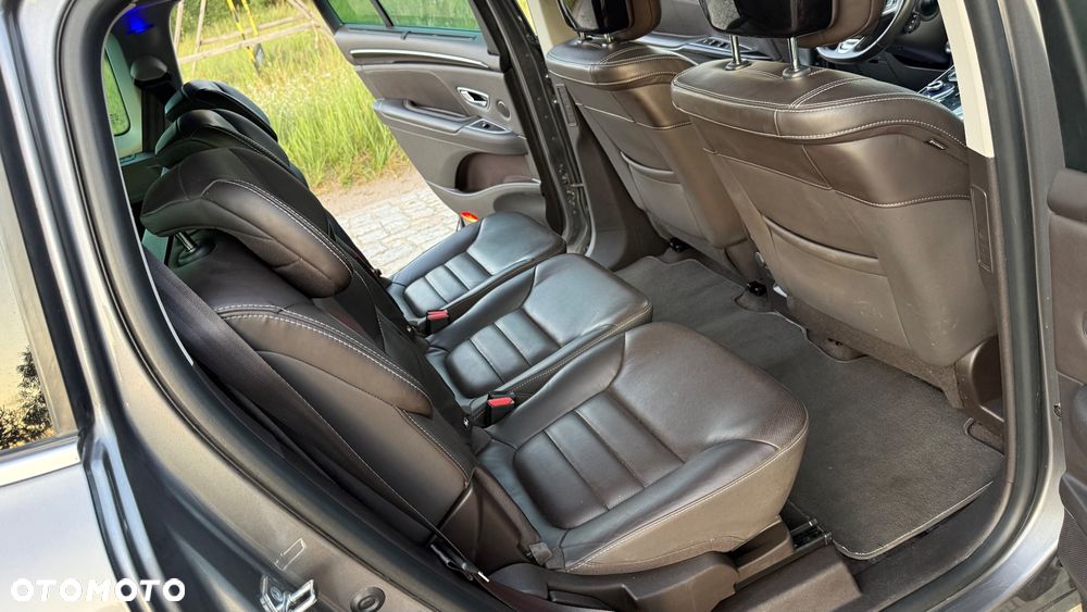 Renault Espace 1.6 dCi Energy Initiale Paris EDC 7os - 17