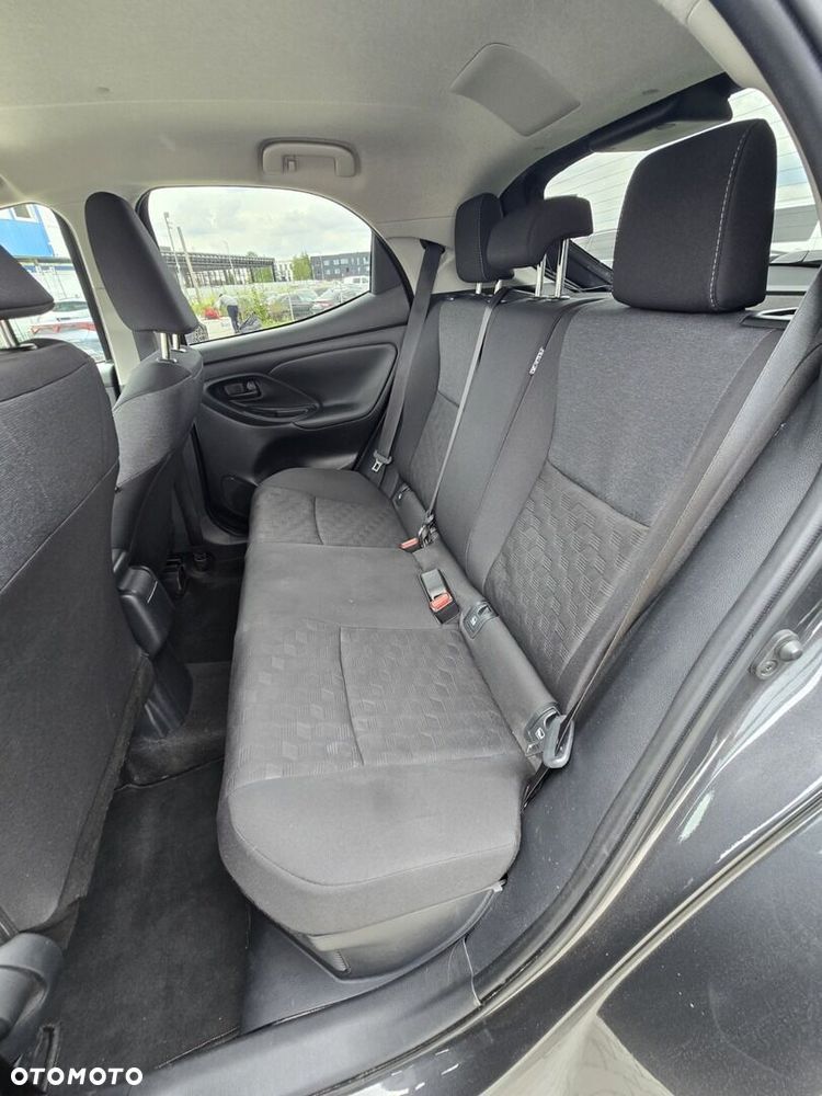 Toyota Yaris Hybrid 1.5 Style - 17