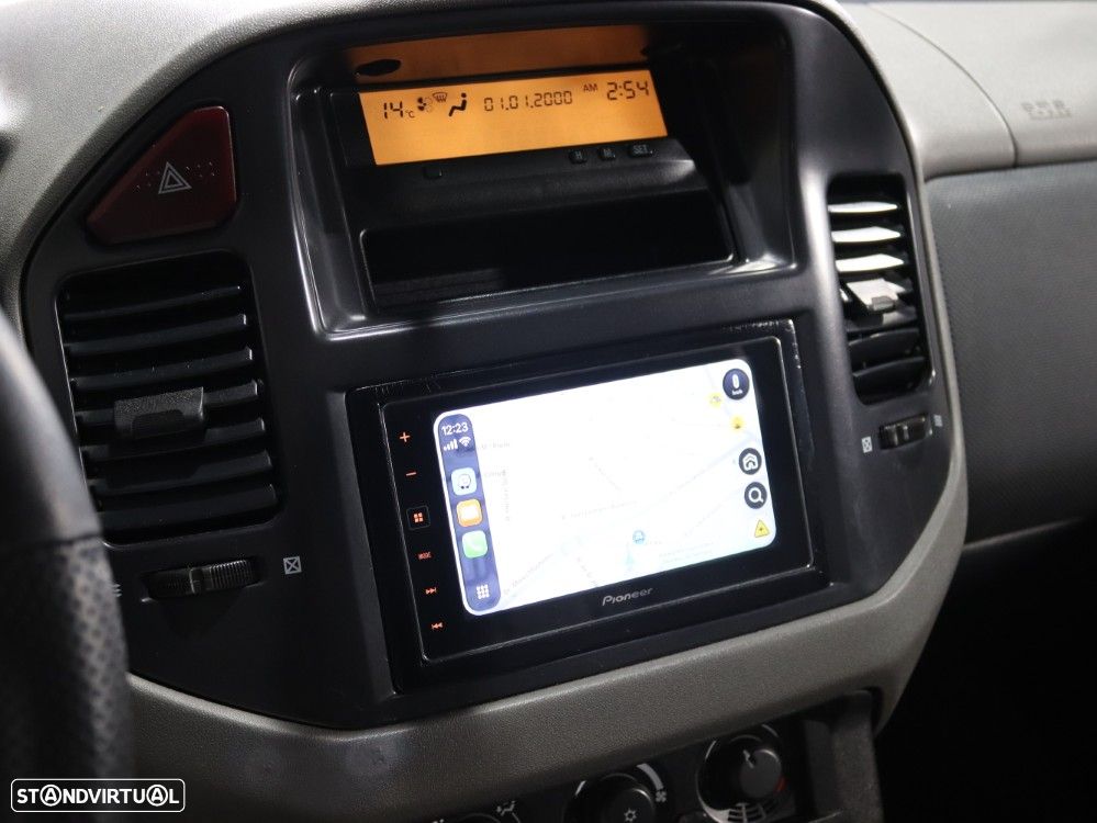 Mitsubishi Pajero 3.2 DI-D GLS ABS - 31