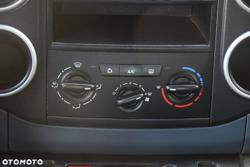 Peugeot Partner - 26