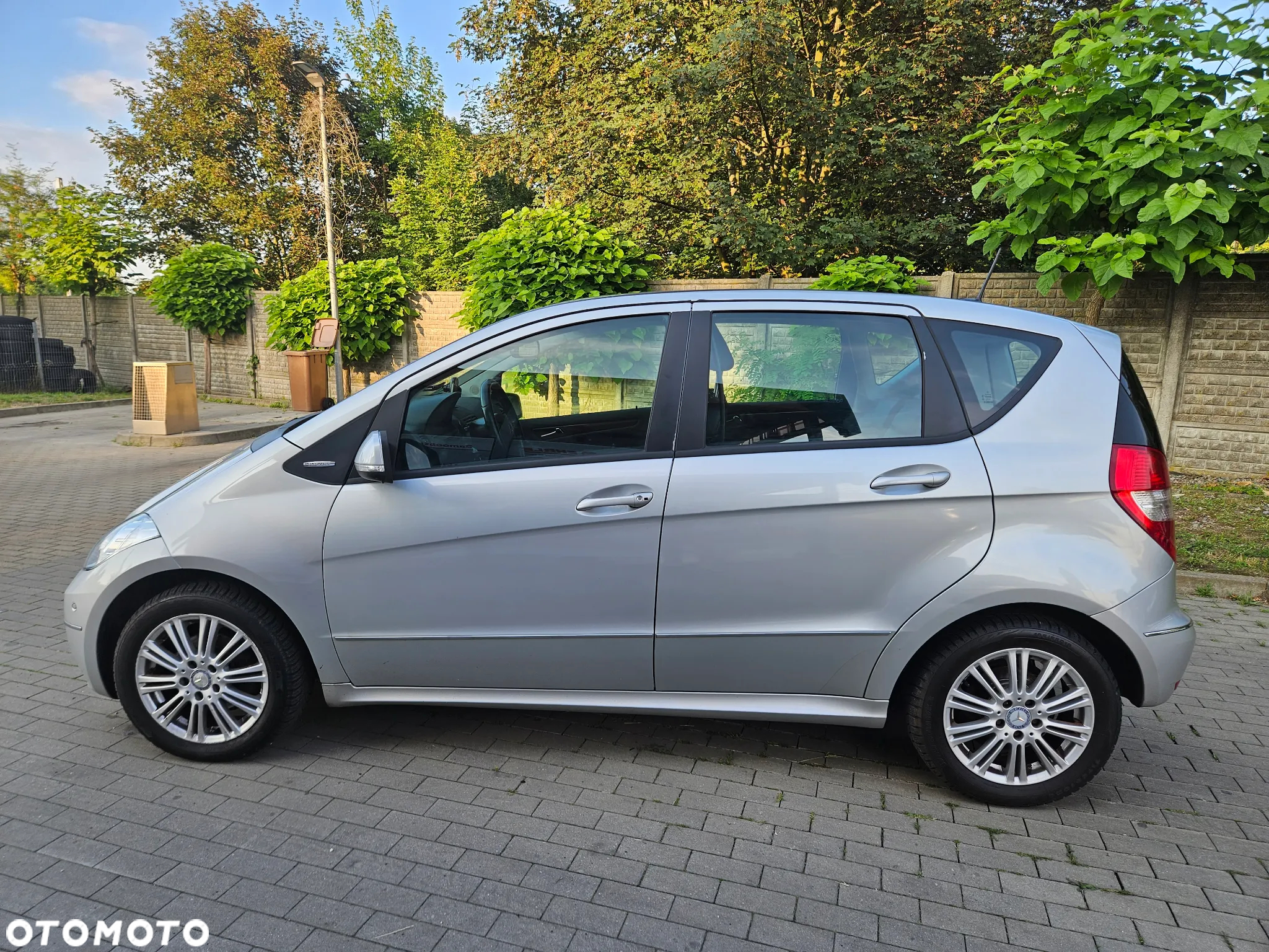 Mercedes-Benz Klasa A 180 CDI Autotronic Elegance DPF - 29