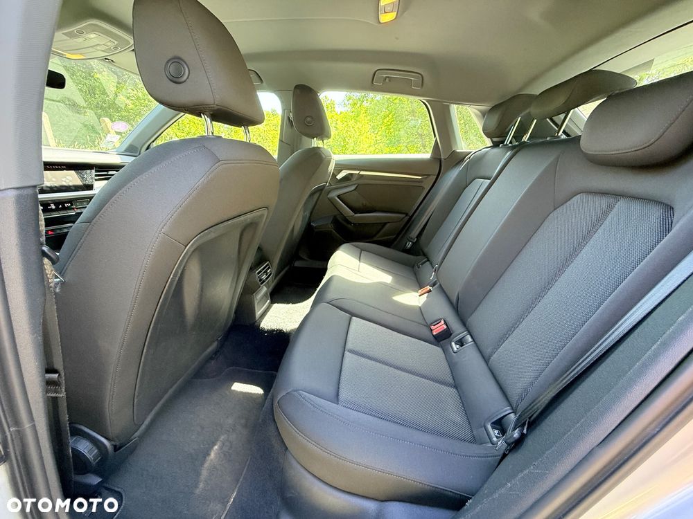 Audi A3 Sportback 1.4 TFSI e-tron Ambition - 17