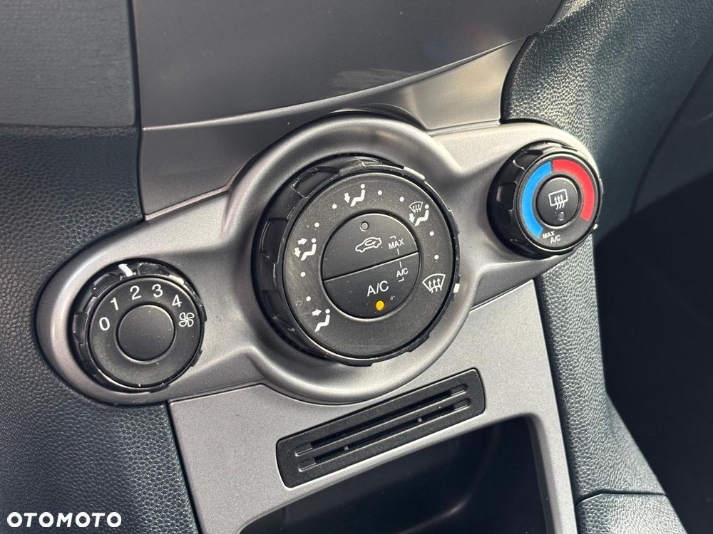 Ford Fiesta 1.25 Gold X EU5 - 31