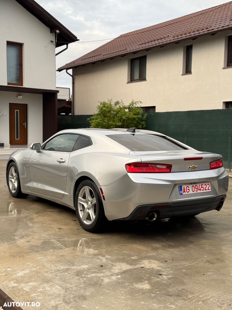 Chevrolet Camaro Coupe 2.0 Aut. - 4