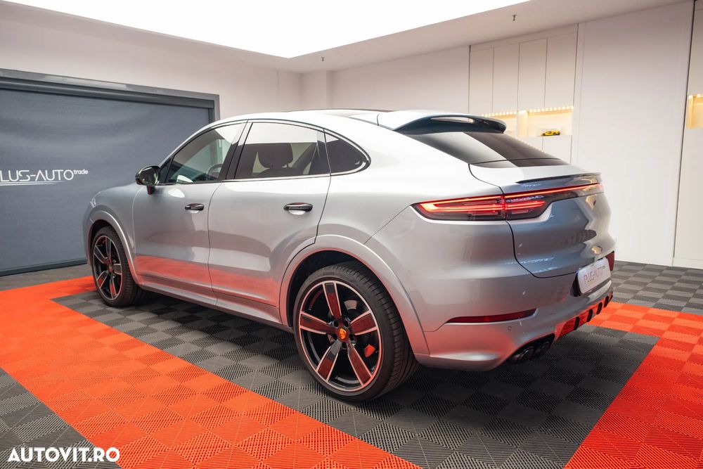 Porsche Cayenne Coupe S - 12