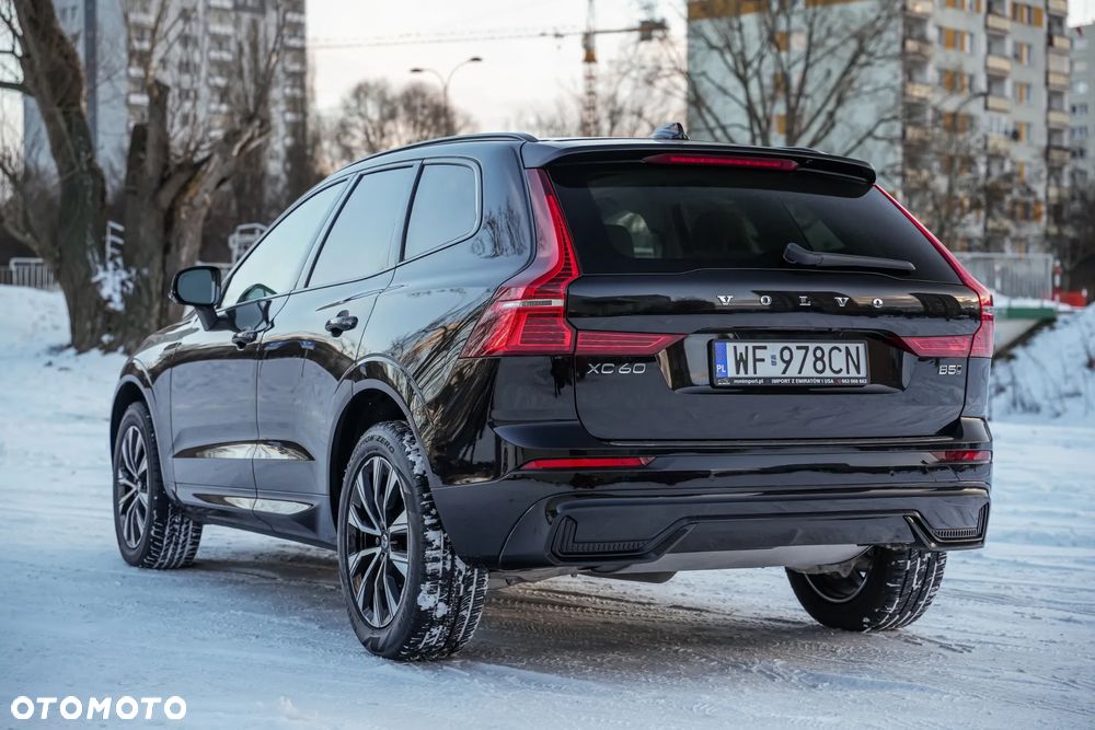 Volvo XC 60 B5 B AWD Ultimate Black Edition - 14
