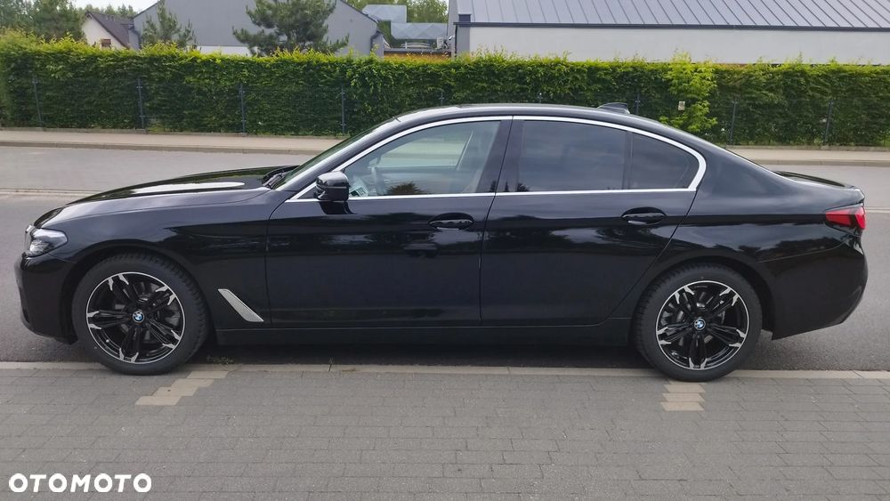 BMW Seria 5 520i mHEV Business Edition - 3