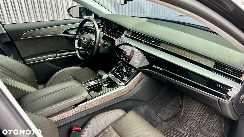 Audi A8 L 55 TFSI mHEV Quattro Tiptr - 36