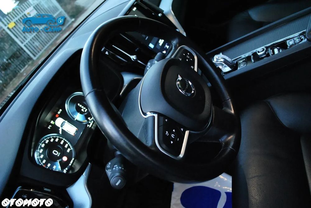 Volvo XC 60 - 31