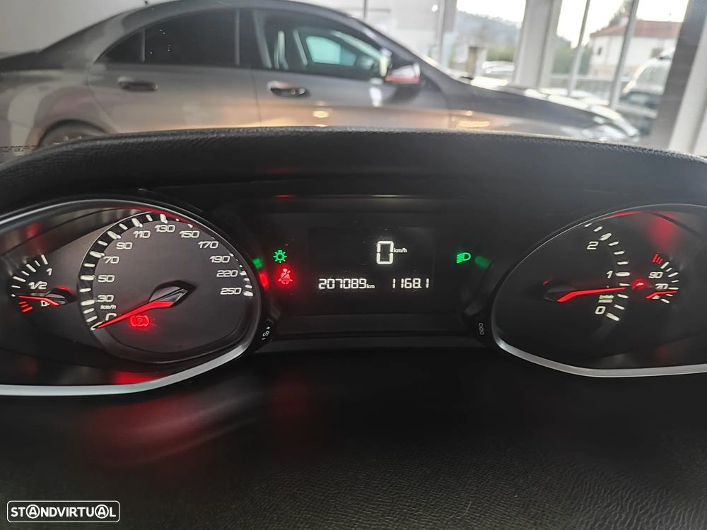 Peugeot 308 1.6 e-HDi Active CVM6 - 30