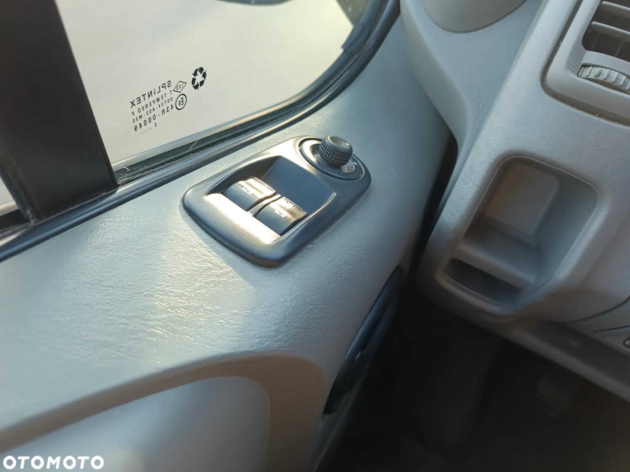 Renault TRAFIC - 5