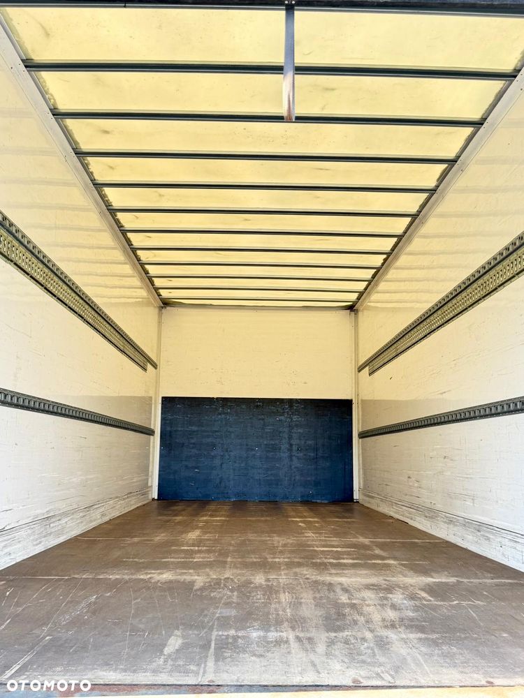 MAN TGL 12.250 / KONTENER / IZOTERMA / WINDA / 2017R / EURO 6 / LIFT  / SPROWADZONY / ZADBANY  / E6 / 17 PALET - 16