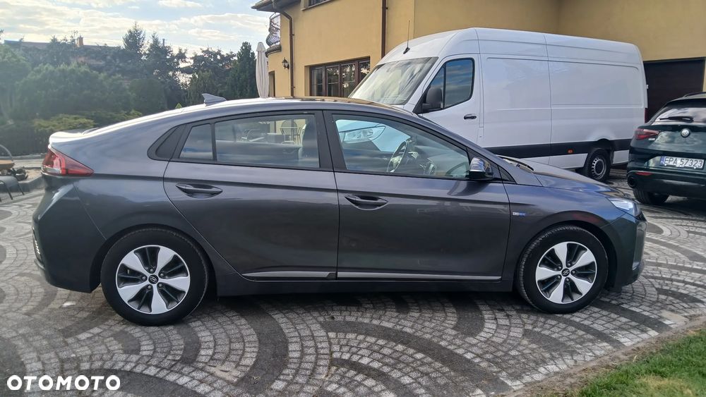 Hyundai IONIQ Plug-in hybrid Premium - 11