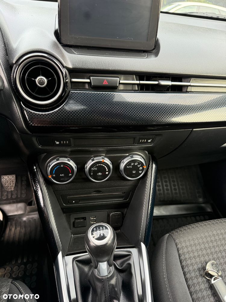 Mazda 2 SKYACTIV-G 75 Exclusive-Line - 24