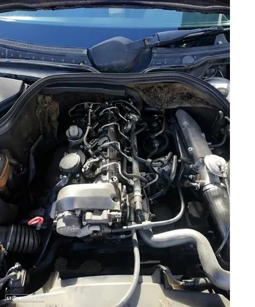 Motor Mercedes C200  W202