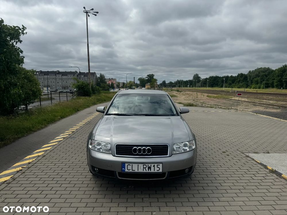 Audi A4 Limousine - 2
