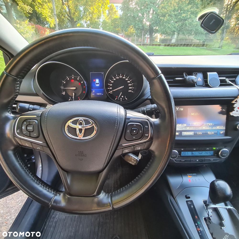 Toyota Avensis - 7