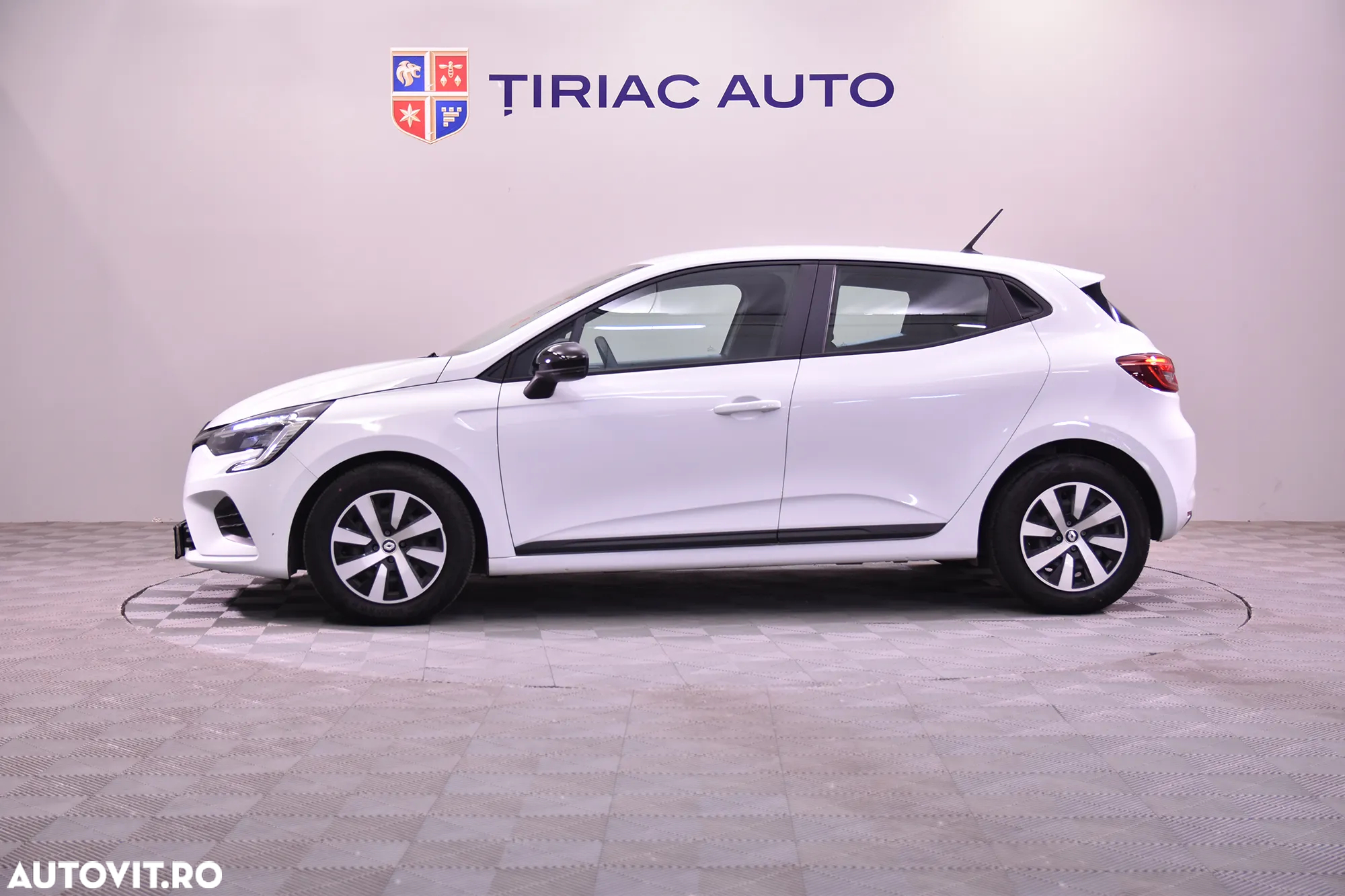 Renault Clio - 2