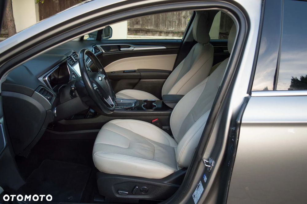 Ford Mondeo - 16
