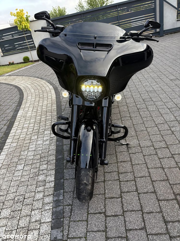 Harley-Davidson Touring Street Glide - 20