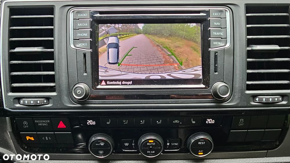 Volkswagen Multivan - 27