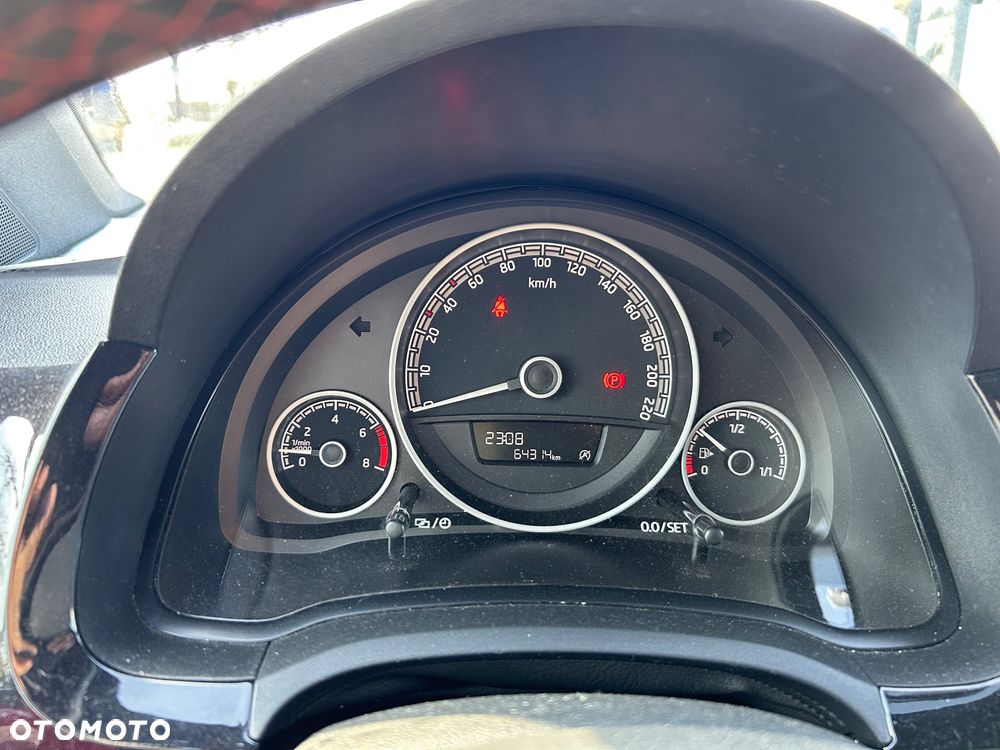 Skoda Citigo 1.0 MPI Monte Carlo - 8