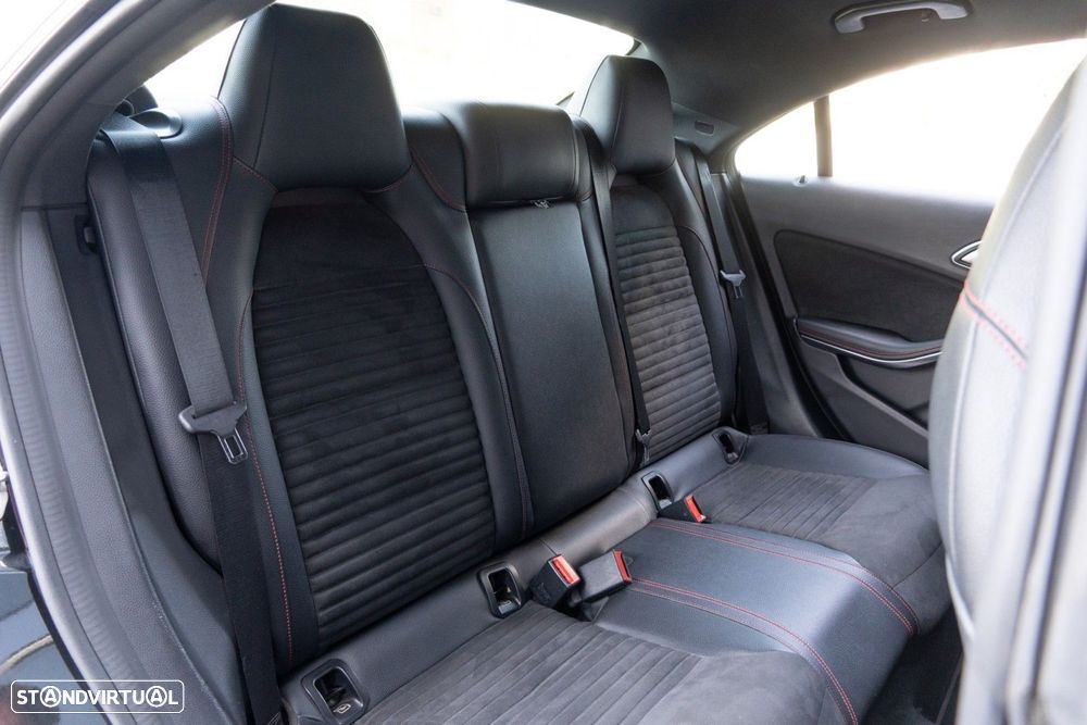 Mercedes-Benz CLA 180 d AMG Line - 30