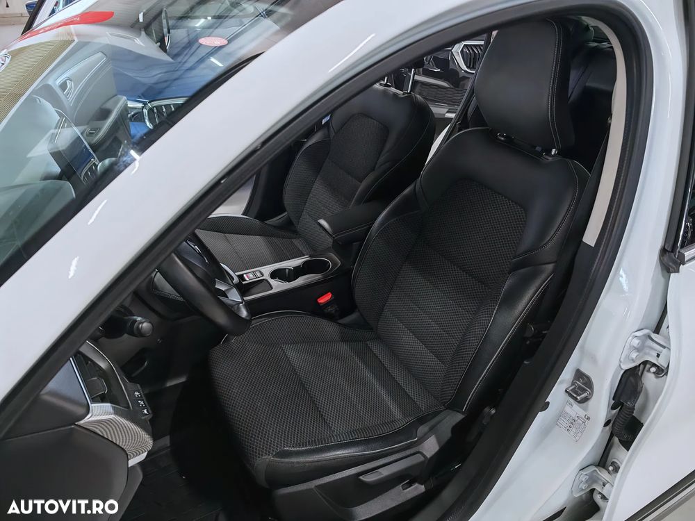 Renault Arkana E-TECH Intens - 9