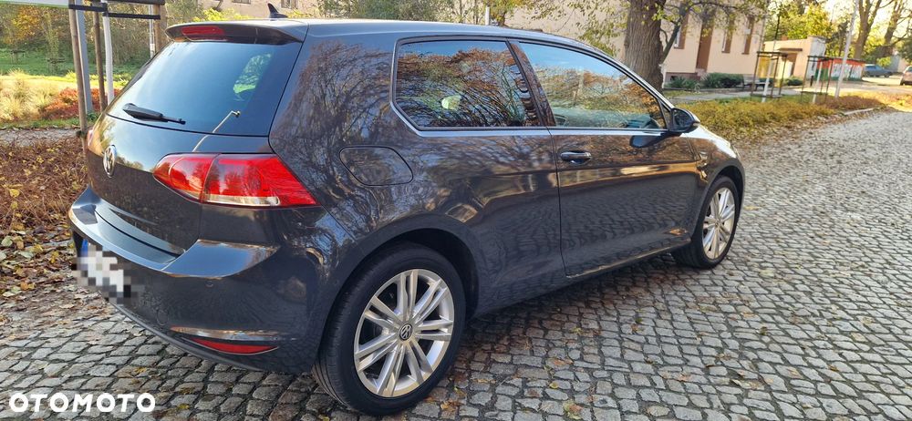 Volkswagen Golf - 9
