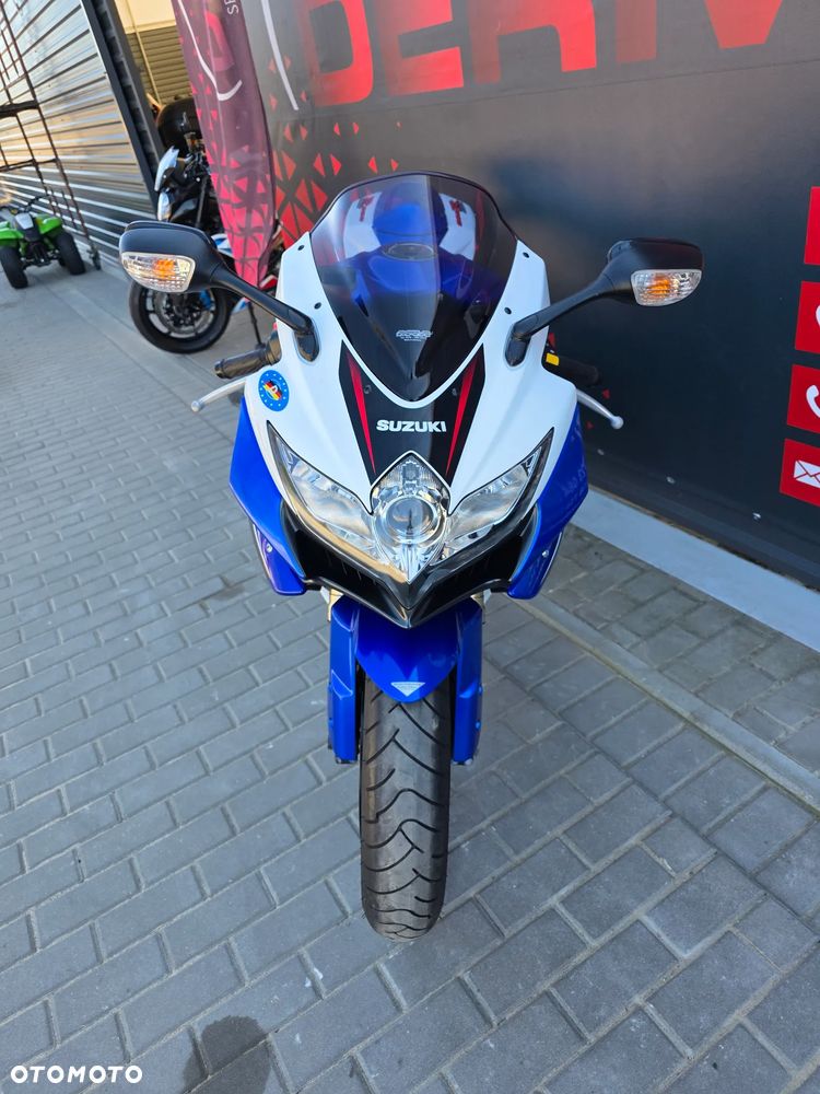 Suzuki GSX-R - 24
