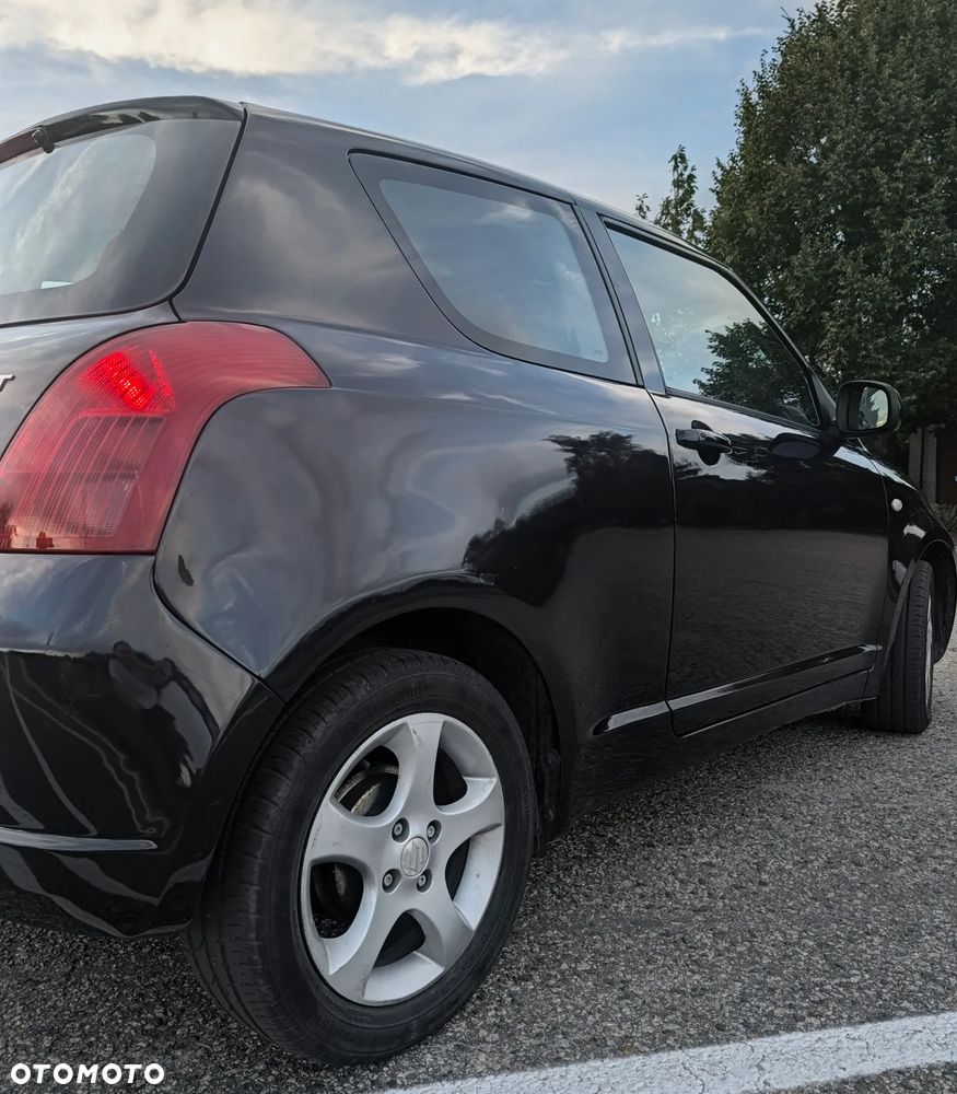 Suzuki Swift 1.3 A-M-T Comfort - 4