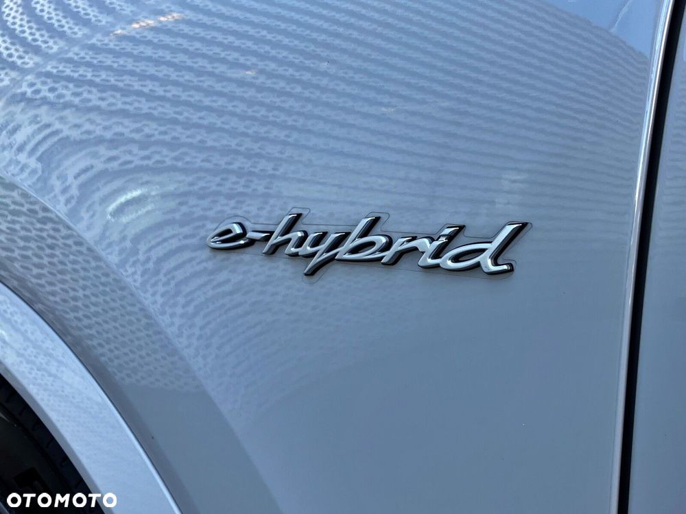 Porsche Cayenne - 35