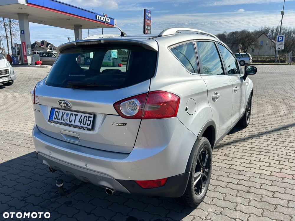 Ford Kuga 2.0 TDCi 2x4 Titanium - 20